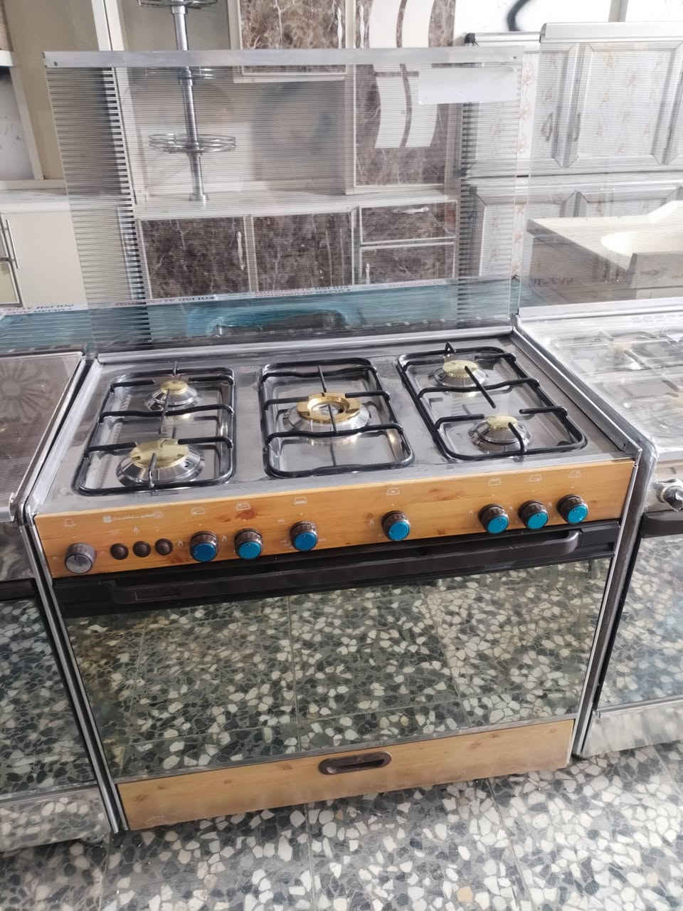 طباخات مستعمله نضيفه شغال فحص
كربلاء الجاير الخدمي الجديد قرب الخباطه المركزيه ***********
***********
