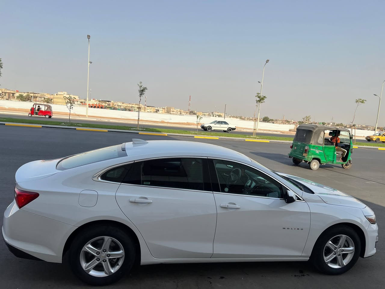 شوفرليت ماليبو 2023 Lt
ماشيه 30 الف ميل
رقم اربيل دولي جديد تريد تحويل تريد وكالة  
كير مكينه تبريد باتري  كهربايات كلها ممتازة 
السعر 127وبيه مجال بيع مستعجل 
للاستفسار : *********** 

ضرر السياره / بسيط كلش 
بدون دواخل لغد شاصي مكفول 
تبديل  بنيد فقط كما موضح في الصوره   
افحص  وين ميعجبك افحص 
حجم المحرك 1500 توربو برغي ممفتوح بي

المواصفات:
شاشة جبير 
دبل كير اوتوماتيك + عادي 
رادار امامي توقف ذاتي
تحديد مسار 
بصمة تشغيل
بصمة ابواب
صندوق بصمه
تحكمات ستيرن
تحديد سرعة
كاميرا دوارة
 اوتو ستوب
نظام تركشن
 كامرة خلفي
تبريد خلفي 
ويل كب
