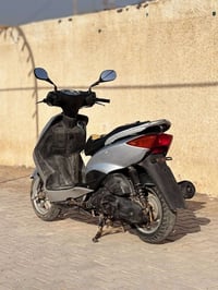 شباب سكنس نثية 110 ياباني دراجة كاملة اي نقص مابيها كهربائيات كلها شغا...