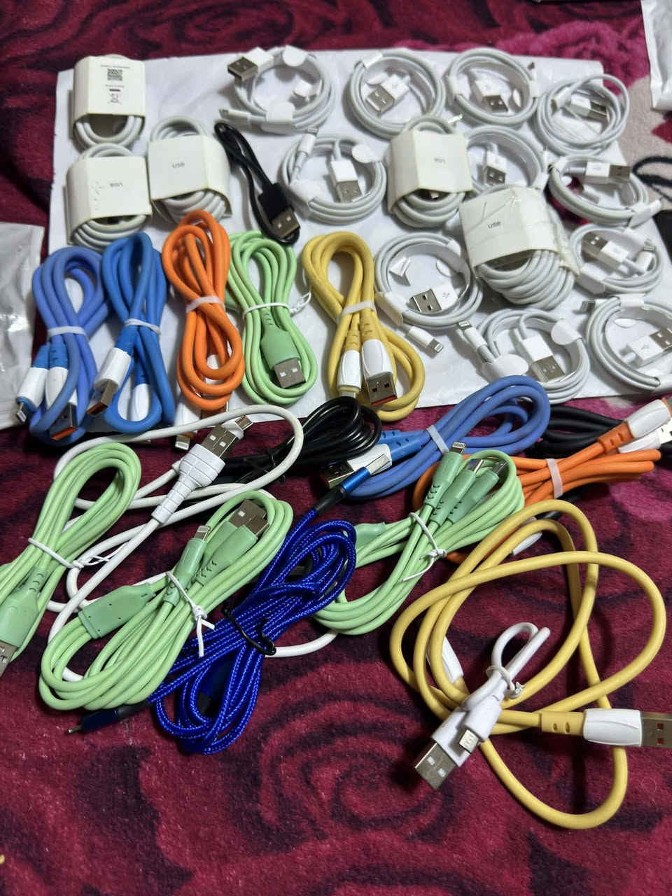 شلعه كيبلات شحن كلهن اصليات الي يفيدنه يدخلي خاص وبالعافية


**إذا كنت صاحب هذا الإعلان وتريد حذفه لأي سبب، رجاءا أرسل رسالة إلى الدعم الفني**