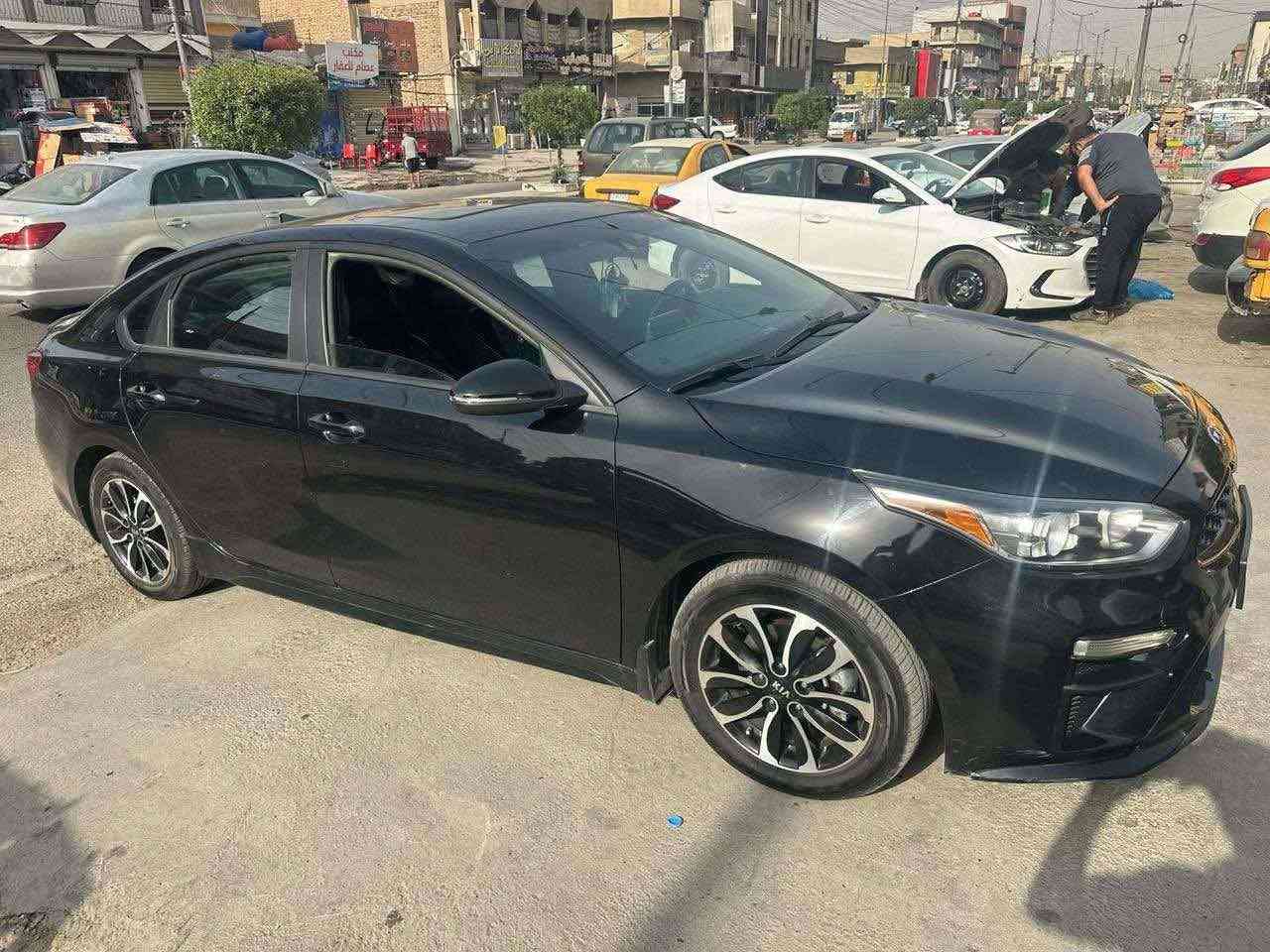 السلام عليكم
فورتي 2021 جيتي لاين GT_line بدون قطره صبغ وارد امريكي  دخول جديد محرك 2000 دوش ماشي 70 الف  بدون قطره صبغ  السياره ليبل واحد كلها فول  مواصفات  فتحه سقف 
رادارات 
نقطه عمياء 
اشاير ترحيب 
قبق جنطه ذكي 
كشنات حضن (جلد + مخمل) 
بصمه 
تحكمات ستيرن 
شاشه جبيره لمس 
وباقي المواصفات المعروفه
كلين بيهة بارد بالباب الورة وشبر مضبوغ
لمعرفة المزيد- ***********
