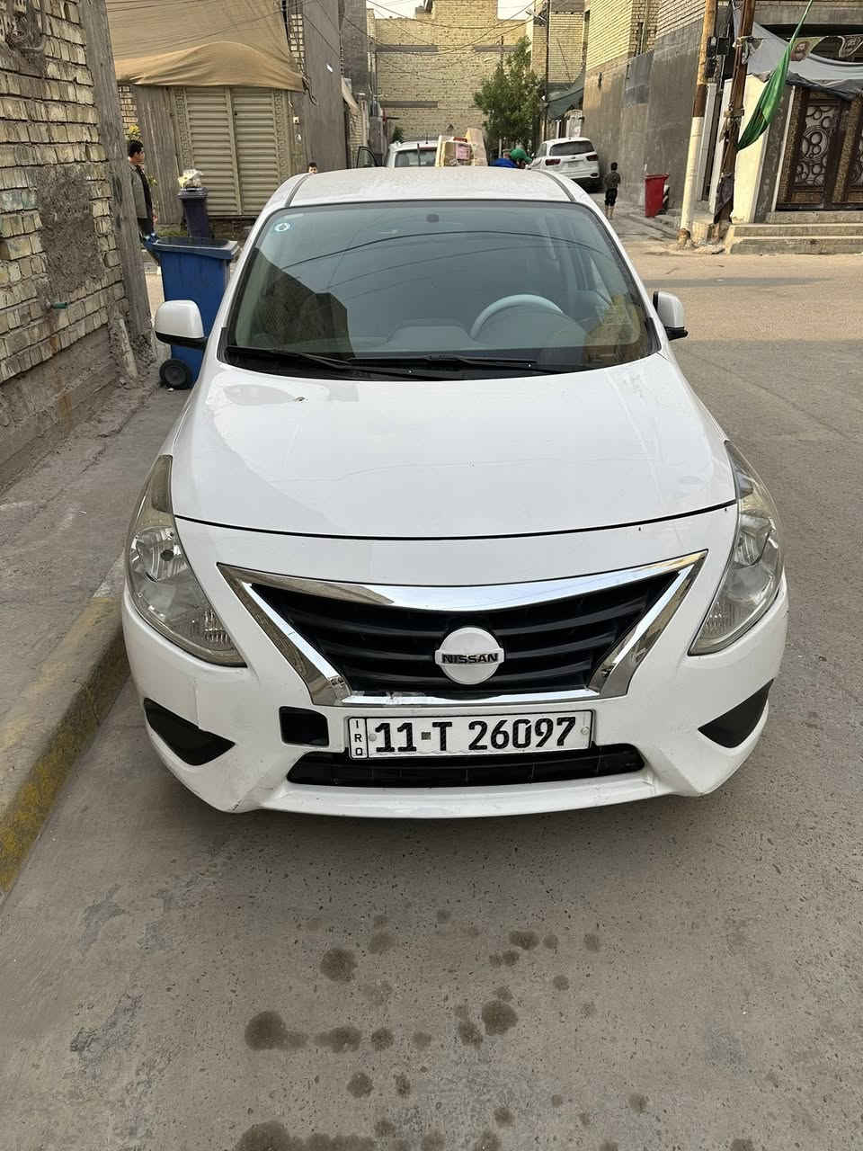 سلام عليكم نيسان سني هندي ابو البليته زركة موديل 2019 ماشيه 82سياره نظيف كلش سياره مال البيت جواه تخم تايرات صار سبوع من شديته  و صدر كامل هم صار سبوع من شديته يعني سياره جهازه من كلشي مكان سياره بغداد البلديات 
رقم ***********
سعر110بيه مجال
