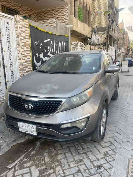 سلام عليكم
سبورتج موديل 12 
حادث السياره بنيد فقط 
بدون دواخل لغد شاصي كله مكفول 
سونار داخل المنشور 
مكينه كير مكفول 
مكينه دوش 2400
سياره كلشي شغال وجاهزه للاخير متصرف عليهه 
سعر 127
مكان بغداد مدينة الصدر 

***********
