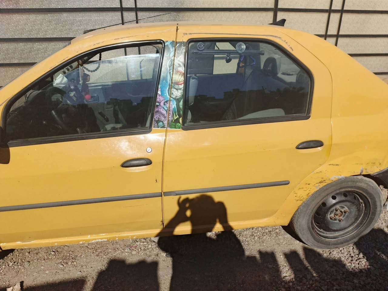 سلام وعليكم رينو لوكان 2009محرك بي بخار كسر صدر خير من الله تحول مباشر وشرط عقد مروري  ،‏‪***********‬‏مكاني تاجي فقل سعر 25 فقل
