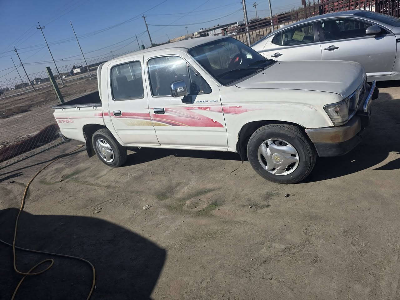 للبيع ٢٠٠١ سياره جاهزه مكان ذي قار الفجر  ***********
