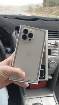 للبيع ايفون 16 برو ماكس 256 كيكا بطاريه 95 عدد دورات 297 نظافه ١٠٠٪  ا...