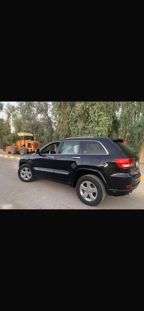 السلام عليكم
‏للبيع جيب لاريدو موديل 2011 ضرر جاملغ وبنيد بدون دواخل وشاصي ولغد شرط + باب الخلفي صبغ بدون دواخل 
مكينه 8V هيمي بانزين شرط لاتنقيص ولاتبخير 
المواصفات فول لمتد واحد على واحد 
بصمه تشغل + فتحت سقف + كراسي كهرباء +مري شفط + كهرباء + تحكم استيرن + كراسي جلد + تخم تاير + صدر + تبريد + تدفئه شرط 
السياره حلوه وجاهزه من كلشي مابي اي نقص  
رقم بغداد الدولي بسمي سنويه ٣٠
السعر تصل
الاستفسار ***********
منضومه غاز مشدوده عليه انسه شي اسمه صرف
