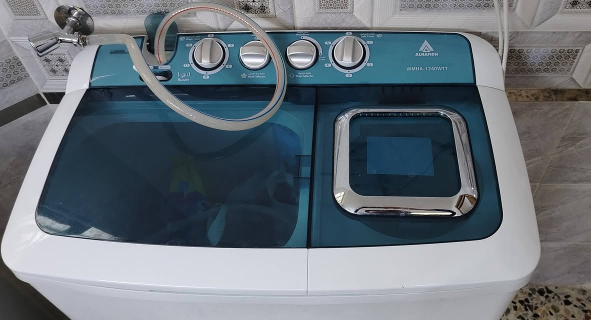 السلام عليكم ورحمة الله غسالة عادية الحافظ جديدة بمعنى الكلمة الكريعات بس ماترهم بالبيت واريد اخذ اتوماتيك ١٣٠٠٠٠الف دينار *********** ابومحمد
