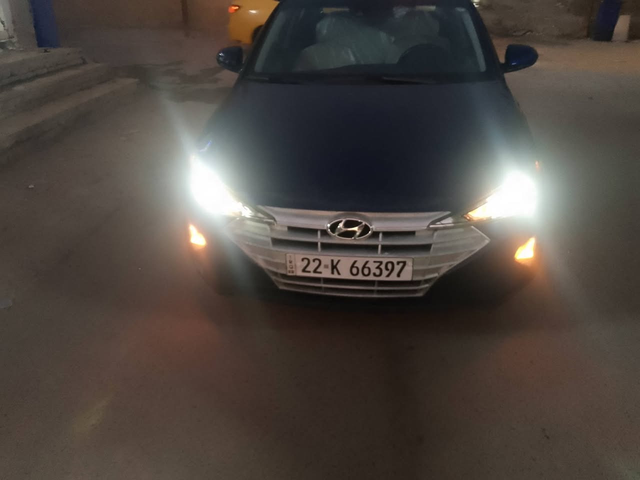 السلام عليكم النترا للبيع 2020 لون ازرق حادثهة قبق جنطة بدون دواخل يعني حوضهة جديد او بيهة طخة بارد بل حافة مال البنيد ولداير الورة فقط السيارة ماشية 90 رقم اربيل انكليزي باسمي مكينة 2000دوش المرغوب رادار توقف ذاتي نقطة عمياء مودات قيادة تحكمات ستيرن تحديد مسار شاشة جبيرة كامرة مانع انزلاق مثبت سرعة السعر 135 العنوان بغداد رقم الهاتف ***********
