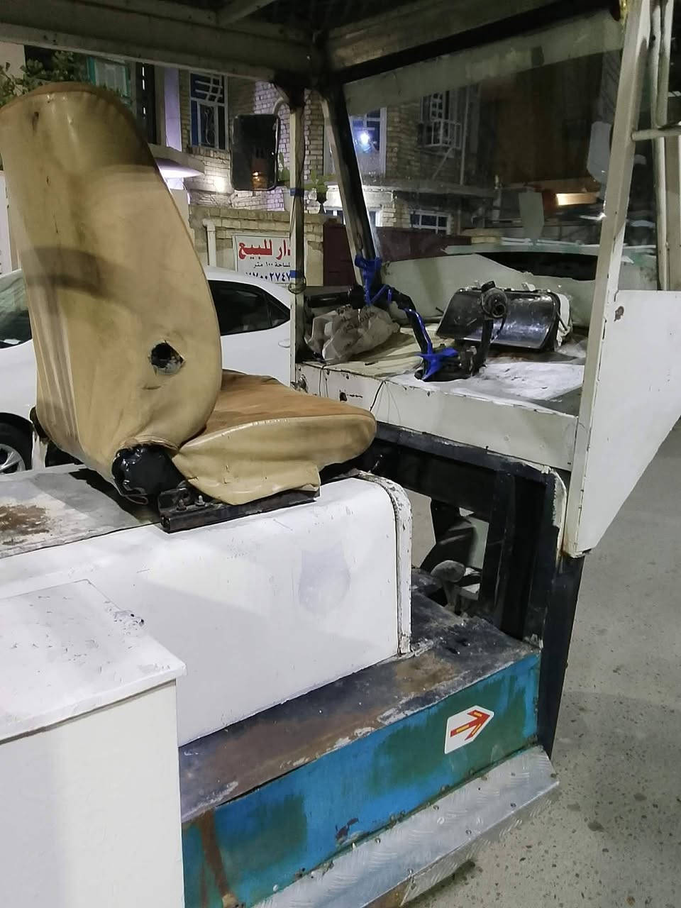 السلام عليكم ستوتة تحوير مكينة بطة  2400 كفالة كير ومكينة واكسن تخم تاير جديد حمولة 3طن راديتر جديدة دشبول شغال كهربائيات كاملة ماناقصة اي شي ربع متصرف عليهة مكينة ناعمة السعر 4 ملايين مكاني بغداد الزعفرانية رقمي ***********
