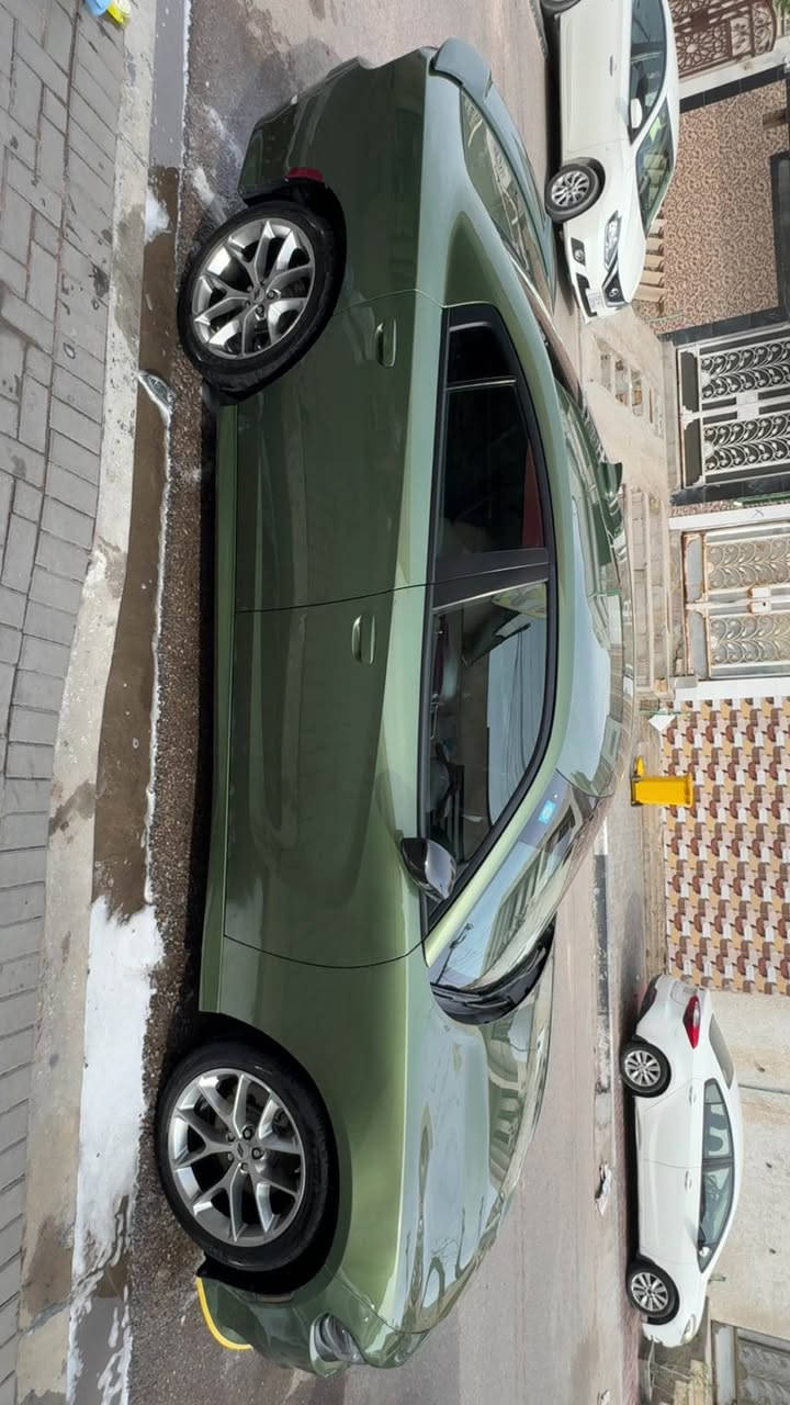 السلام عليكم 
جارجر جي تي 
رقم بغداد حره 
مديل 2023 
وارد امريكي حادثها بنيد ودعاميه فقط 
بدون دواخل كفاله شاصي ولغد 
لايتات اصليه نفسهن مال السياره 
6 سلندر بدون فتحة 
ماشية 55 
مكاني البصره 
السعر 270 وبيها مجال 
*********** البصرة, العراق
