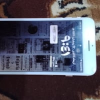 ايفون ٨ بلاص شرق اوسط ذاكره ٢٥٦ ضهر مفطور وبطاريه مبدله بصمه واكفه فقط...