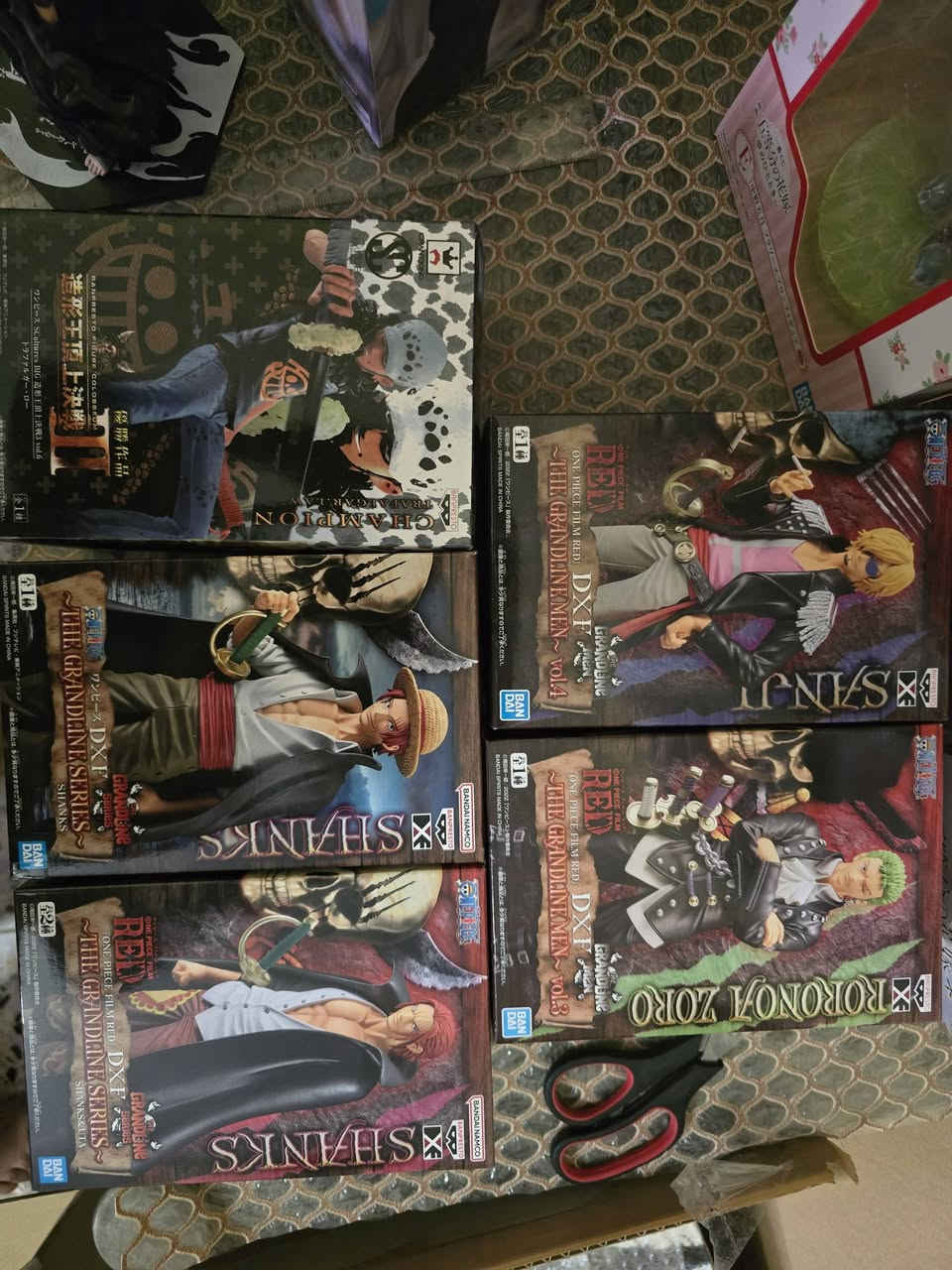 الـ ١١ قطعة المعروضة بالصور للبيع جملة أو مفرد:
✅ المجموعة كاملة: ١٤٠ ألف مع التوصيل.
✅ بليتش/ون بيس: ٢٠ ألف.
✅ ناروتو/دراغون بول: ١٠ آلاف.


**إذا كنت صاحب هذا الإعلان وتريد حذفه لأي سبب، رجاءا أرسل رسالة إلى الدعم الفني**