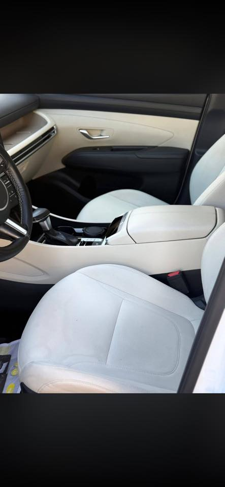 السلام عليكم اخون مستعجل امانة الله عندي عملية واريد ابيع مستعجل. توكسان 2025 ماشية 7 الالف كيلو رقم بغداد باسمي 
العنوان بغداد الرصافة 
الاستفسار ‭0771 196 1546‬. اتصال فقط 
السعر ب215 قفل رجاءآ لحد يكسر بحلالي وبل خير اللي تصير من نصيبة
