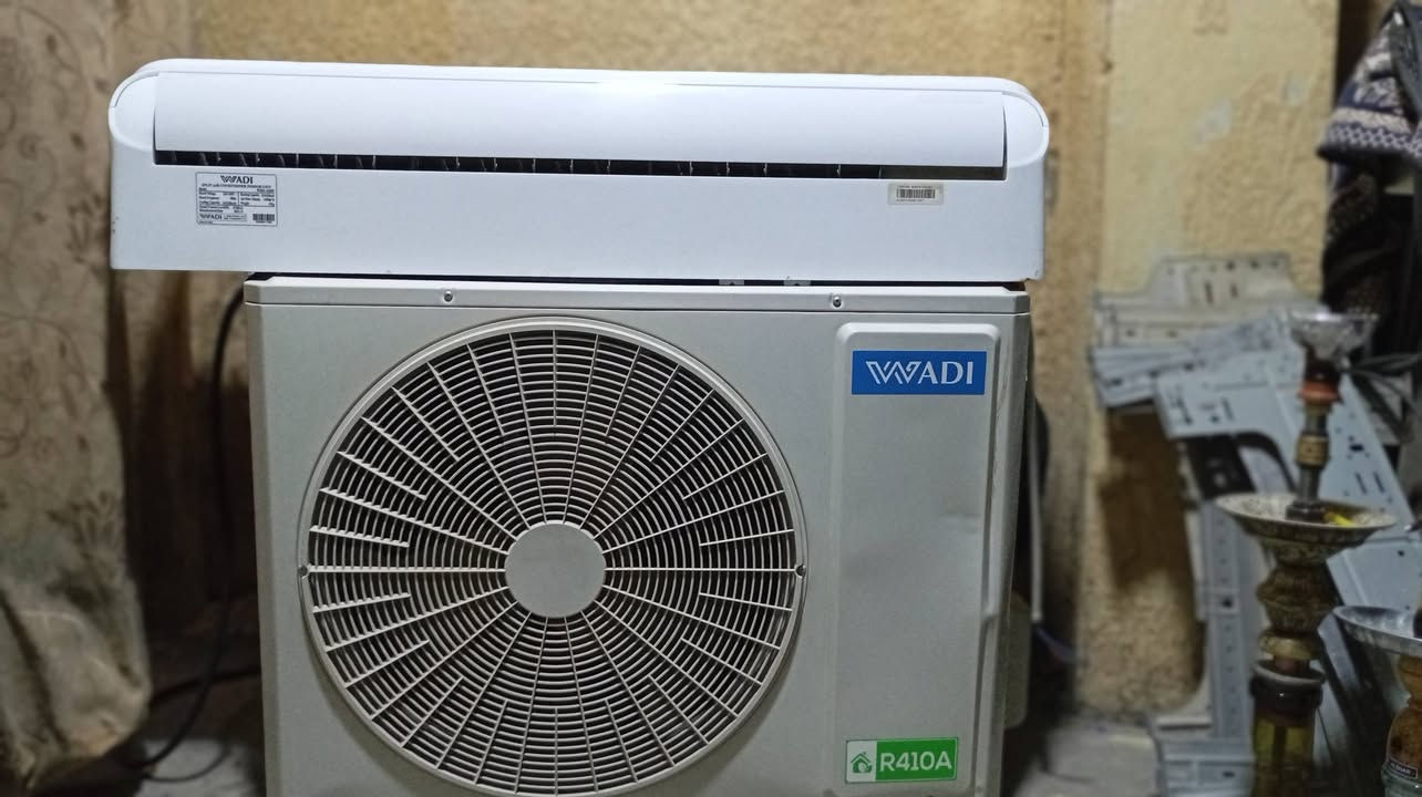 سبلت من نوع WADI اخو الجديد للبيع موديل 2022 مشتغل شي قليل السعر 500 بي مجال بسيط للاستفسار اتصل علئ ***********
