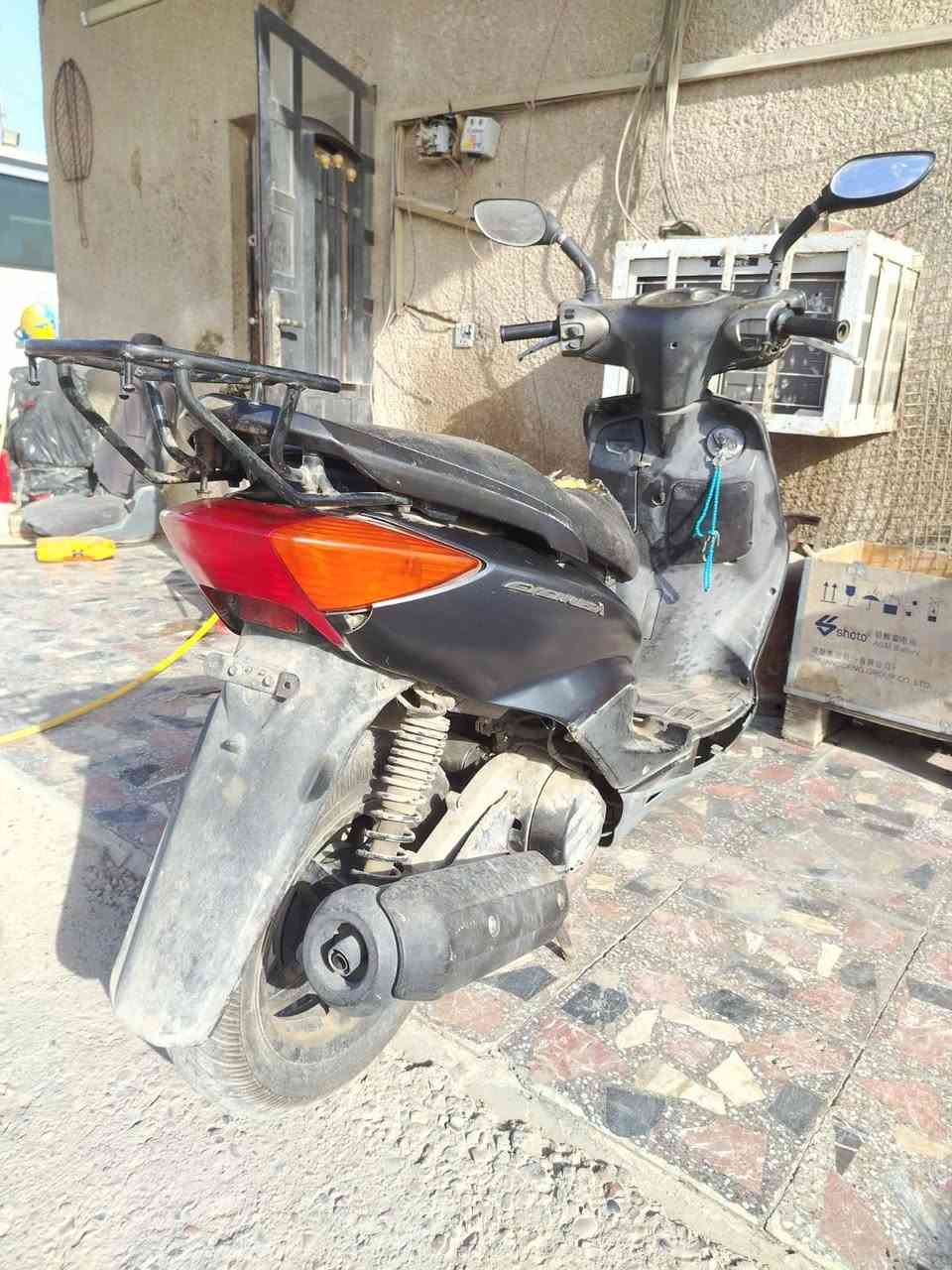 سلام عليكم سكنس 110 ياباني درجة بلاديه  كهربائيات كله شغال جاي مشي وطفت بيع كوم حديد مكاني بغداد بلديات
السعر 250 وهذا رقمي
***********
