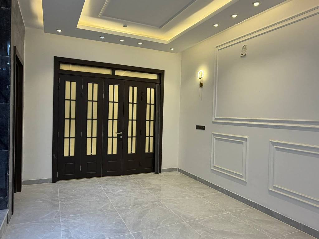 🏠 / دار للبيع مساحه ١٥٠ م طابو صرف 

            واجهه ٧.٥ م / نزال ٢٠ م 

🧱 بناء حديث درجه أولى ( تسليم مباشر )

الطابق الاول / مطبخ . أستقبال . هول . غرفه . مجمع صحيات . كراج . صحيات خارجيه

الطابق الثاني / غرفتين . هول . مجمع صحيات 

🌎 الموقع / شارع ٨٠ حي القضاة ( عرض الشارع ١٥ م )

للأستفسار أكثر مراجعة مكتب 
عقارات أراضي بابل الخضراء للمقاولات العامه والتصاميم الهندسية 
شارع ٦٠ .. عمود ٣٠٠ .. مقابل أستدارة علي بقلي 
الشيخ حازم 
وسام محمد 
أبو حيدر / *********** حلة, بابل
