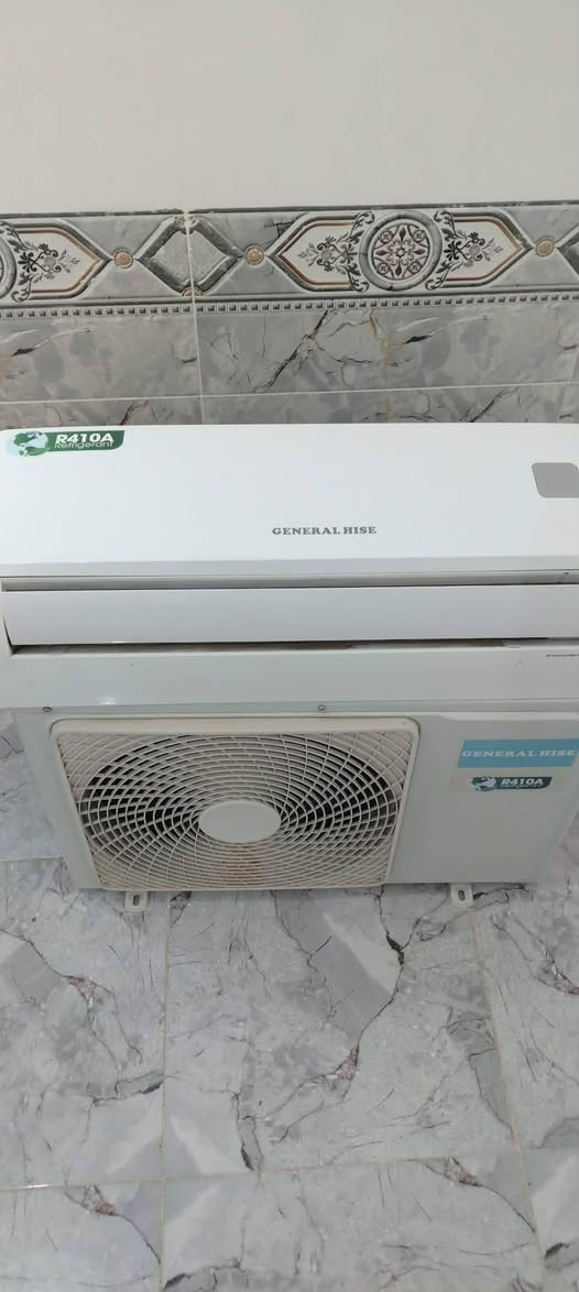 سبلت جنرال هايس للبيع مستخدم نظيف حيل وبعده بلادي كامل هو وقراضه حتى ريموند وياه بس تشده شرط عالفحص حجمه اقل من  طن ونص من شركته هيج للتواصل ***********

