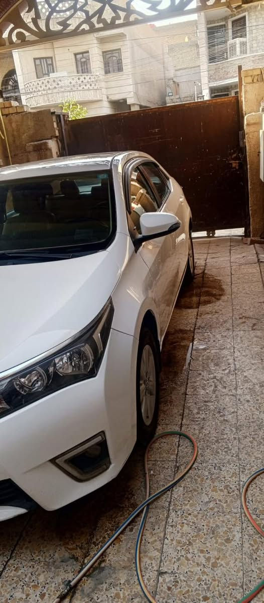 كورلا 2015
رقم بغداد . محرك 1600 
شركة عامة 
ماشية 116 
كير محرك شرط مكفول وعلى الفحص ( دهن وصيانة كلة بالشركة من 2015 )
السيارة بيها بابتين صبغ  ( وحدة بيها معجون والثانية فقط توحيد لون ) بدون داخلي 
بيها بارد بالجاملغ 
سيارة نظيفة وعلى ايدي 
رقم بغداد 
مكان السيارة الاعظمية
السعر 130 ورقة وبيها مجال 
رقم الهاتف ***********
