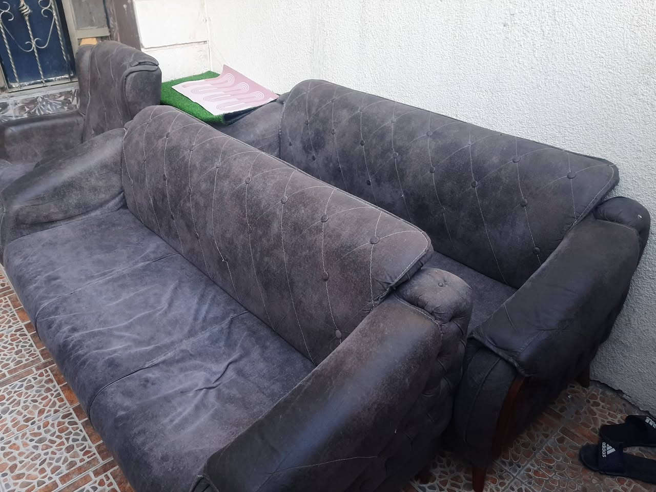 تخم للبيع ٨ مقاعد سعرة ١٥٠ الف مابي كسر بس رادله دوشمه ***********
