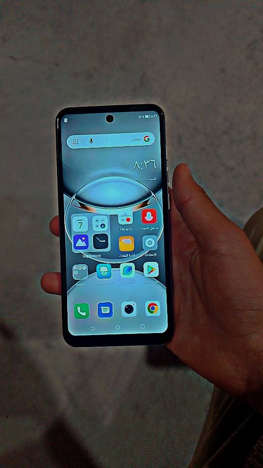 ان فنكس زيرو 40 
جديد ما صارلو شهر من فتحتو
ذاكره 512
معالج 8200
شحن 45 Watt
انطيك بي شرط لا مبدل شاشه
الاتصال على الرقم ***********
