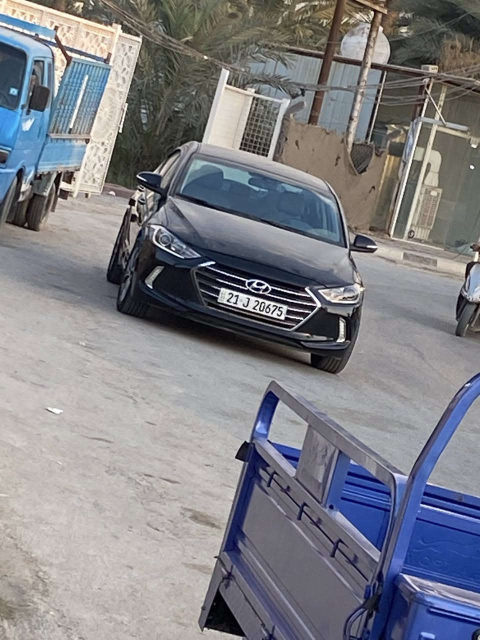 ليكم الانترا ٢٠١٧ رقم سليمانيه رقم وسنويه وهزه كله جديد السياره مكفوله بس تبديل بنيد بدون دواخل السياره كلش نضيفه وستخدام شخصي فول تحكم استيرن مانع انزلاك مثبت سرعه بصمه تشغير وتشغيل عن بعد حلوه السياره مكينه ما ملعوب بيهه علبلاد رايدهه ١١٥ وبيهه مجال لشراي بيع او مراوس حسب القناعه ***********
