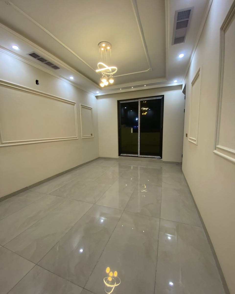 🏠اعلان اعلان
داران للبيع
موقع مميز
~~~~~~~~~~~
📄طابو ملك صرف
🧱بناء درجه اولى
~~~~~~~~~~~
سقف مغربي ✔️
واجهة فلين✔️
نظام تبريد مركزي✔️
بناء هندسي✔️
بناء مدورن✔️
~~~~~~~~~~~~
📐المساحه:-150 م
📐الواجهة :7.5م
~~~~~~~~~~~
📍الموقع :-طريق بغداد
حي معلمين مقابيل جامع الفتح
~~~~~~~~~~~
💸السعر :-علق ب(تم) يوصلك السعر مناسب 
~~~~~~~~~~~
الطابق الاول  يحتوي:-
استقبال +هول+مطبخ +مطبخ حار
غرفتين نوم+صحيات
~~~~~~~~~~~
الطابق الثاني يحتوي على:
هول +صحيات+
غرفتين نوم +مطبخ
~~~~~~~~~~~
للاستفسار اكثر الاتصال على
***********📱
~~~~~~~~~~~
نستقبل جميع العروض 
🏠السكنيه  🏛️التجاري
