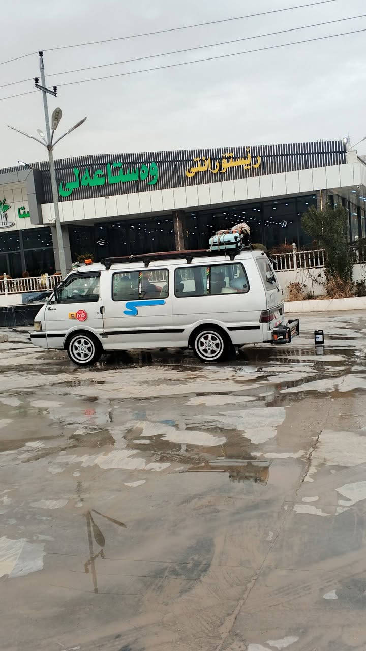 سلام عليكم البيع كيا بستا مكينه 3000 بلصندوق كير بريجو تخم تاير ويل كب مسكر كشنات  بطاين مال حاويه سياره مال جناي درع امامي خلفي جدد سياره عل اخر حبايه تدفئه شغاله كهربايت شغاله كلهن سياره عدنه من شركه حتى كتلوك مالهه موجود ***********
