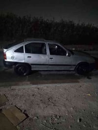 سياره كاديت موديل 91 للبيع قير محرك ما بي شي السعر 15 بمجال شيء قليل07...