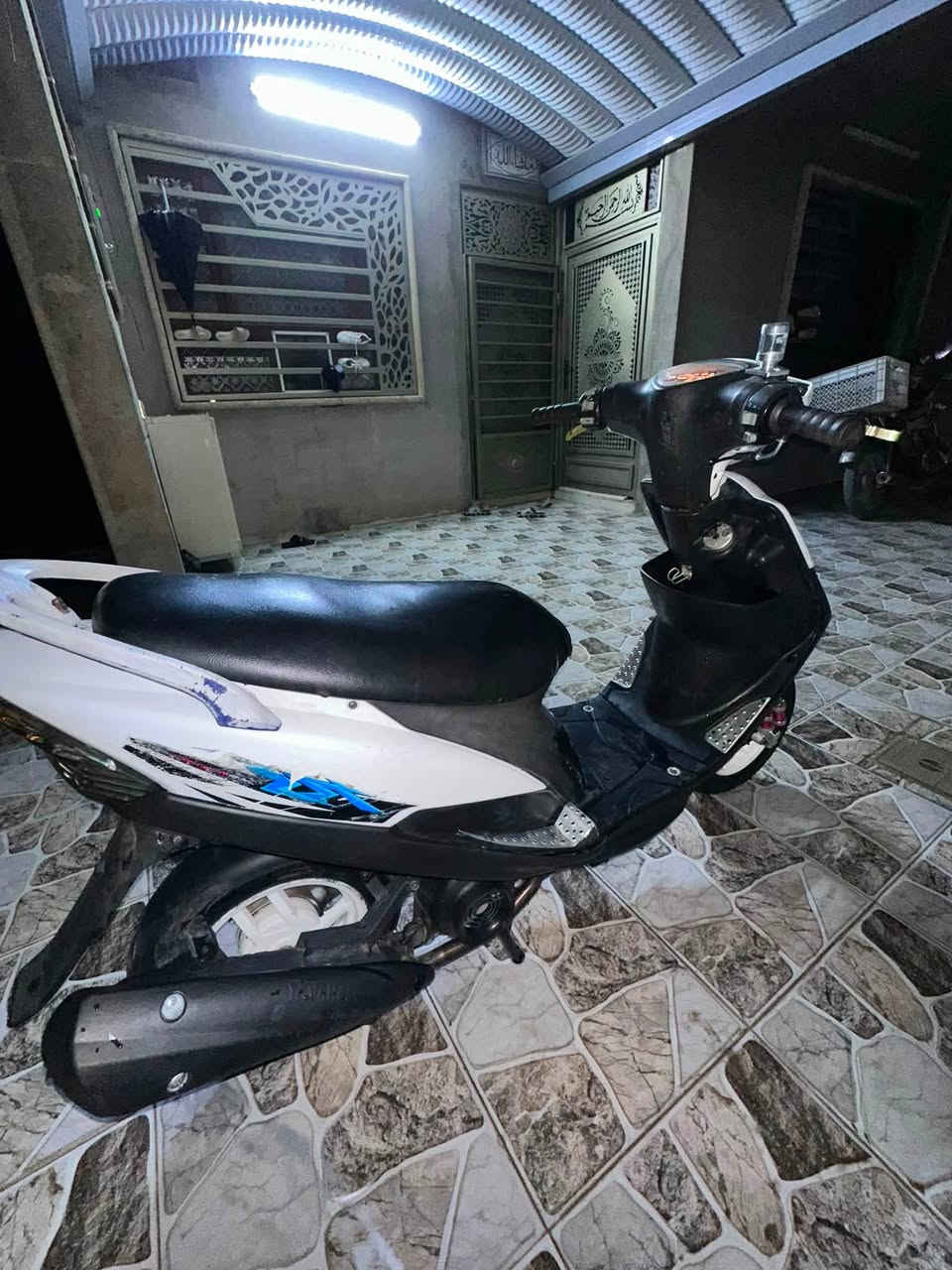 سلام عليكم اخوان  اشلونكم عندي ماطور للبيع شلعه معدل كامل كهربايت كلهن شغال  مكينه 49 لوك لوك دبلات رياضي  شغل اطلع سلف هندر كلهن شغال ماطور اي عيب ما بي تجي تفحصه مدام عينك  سعره 675 بي مجال مستعجل  للبيع ) مكاني  كركوك حي الواسطي او حزيران.  واتساب 📞📞 ***********  تحياتي
