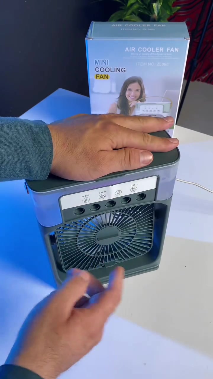 🔥 ودّع الحر نهائياً 🔥

مكيف وتبريد محمول 3 بـ 1 ❄️💨💧
تبريد سريع + ترطيب + إضاءة LED مريحة

إذا الحر تعبك بالبيت أو المكتب، هذا الحل العملي والأنيق 👌

✅ تبريد فعال وفوري
✅ يرطّب الجو ويخفف الجفاف
✅ مناسب لغرف النوم والمكاتب والمطابخ
✅ 3 سرعات للهواء حسب الحاجة
✅ مؤقت تشغيل 1 / 2 / 3 ساعات
✅ إضاءة LED بـ 7 ألوان تضيف جو رايق ✨
✅ خزان ماء بخمس فتحات رش لترطيب أقوى
✅ سهل التنظيف ويحافظ على صحة الجو
✅ شحن USB TYPE-C

📏 الأبعاد:
الطول 17 سم
العرض 7 سم
الارتفاع 30 سم

⚡ مناسب للشغل، الدراسة، والاسترخاء بأيام الحر
📦 توصيل متوفر 
📩 راسلنا هسه واحجز قبل نفاذ الكمية
وتساب ***********
