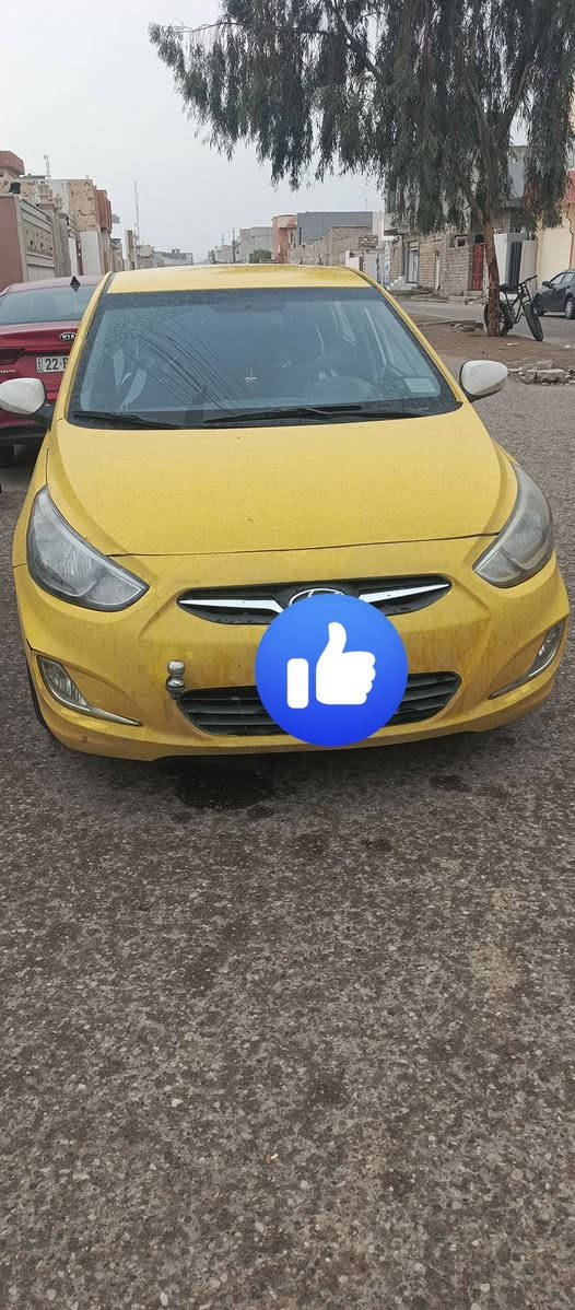 اكسنت مضلع
2016
صفيه مصفيه 
مرور هيه
ضرر جاملق 
كربون بانزين 
سعرها 95 
وبيها مجال 
***********
