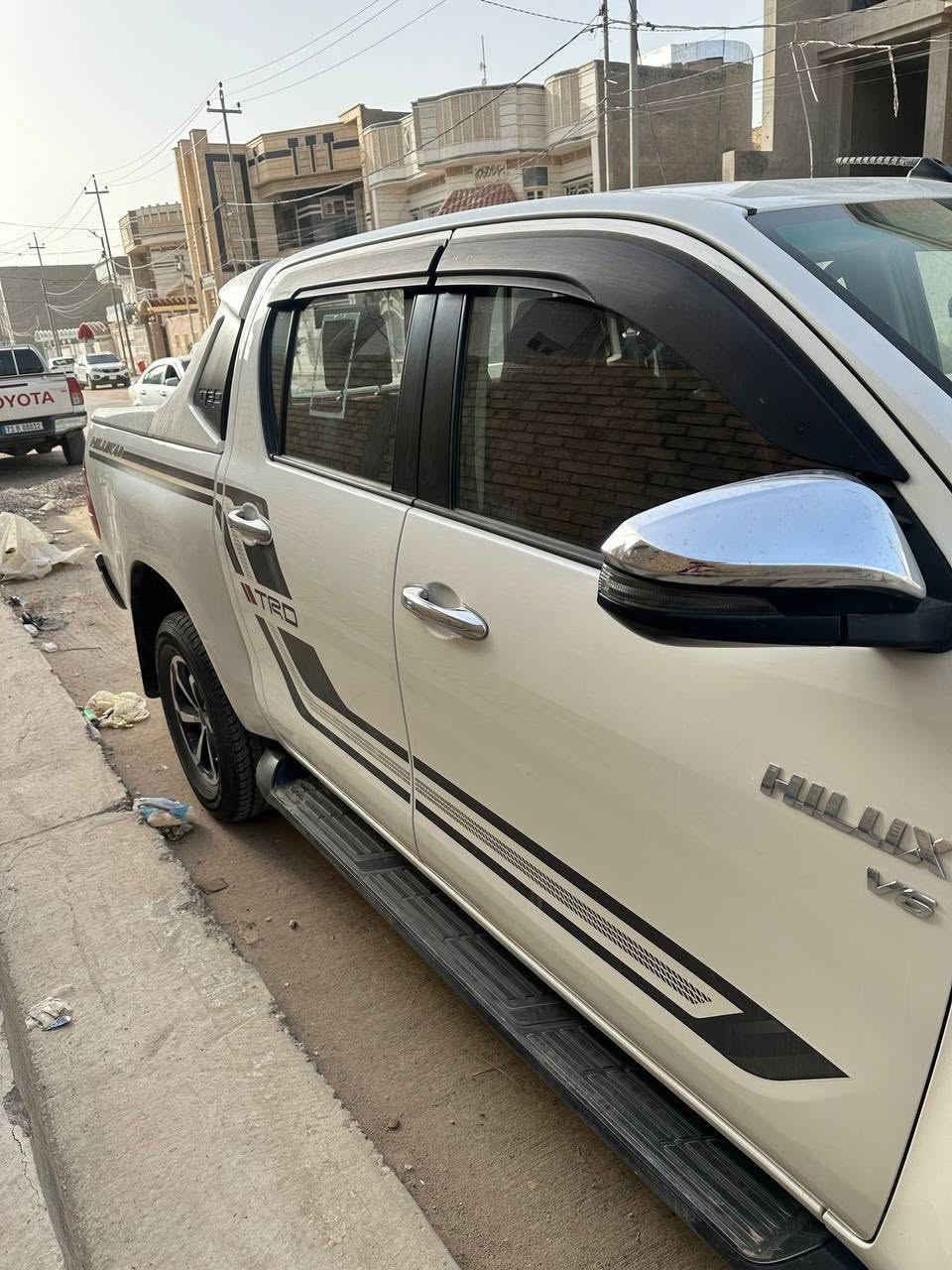 السلام عليكم
#للبيع تيوتا هايلوكس  
2018 
trd 6 سلندر 
رقم اربيل سنويه ل2029 
السعر 280$ وبيها مجال 
*********** 
واتساب موجود
