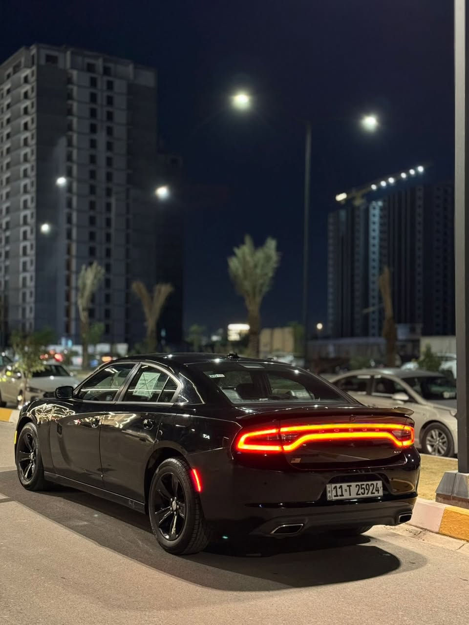 سلام عليكم
جارجر sxtموديل 2018 
السياره فول عدا الفتحه 
 كشنات جلد تدفئه وتبريد  
كشنات خزن وباقي موصفات الجارجر المعروفه 
تحكمات  وحساسات صدر امامي خلفي جديد 
تخم تاير جديد يعني سياره مناقصه شي السياره حادثها الجمالغات الاماميه  بلا شواصي وبلا لغود
 السياره معروضه 175
مكان السياره حي جهاد أو البنوك 
***********
