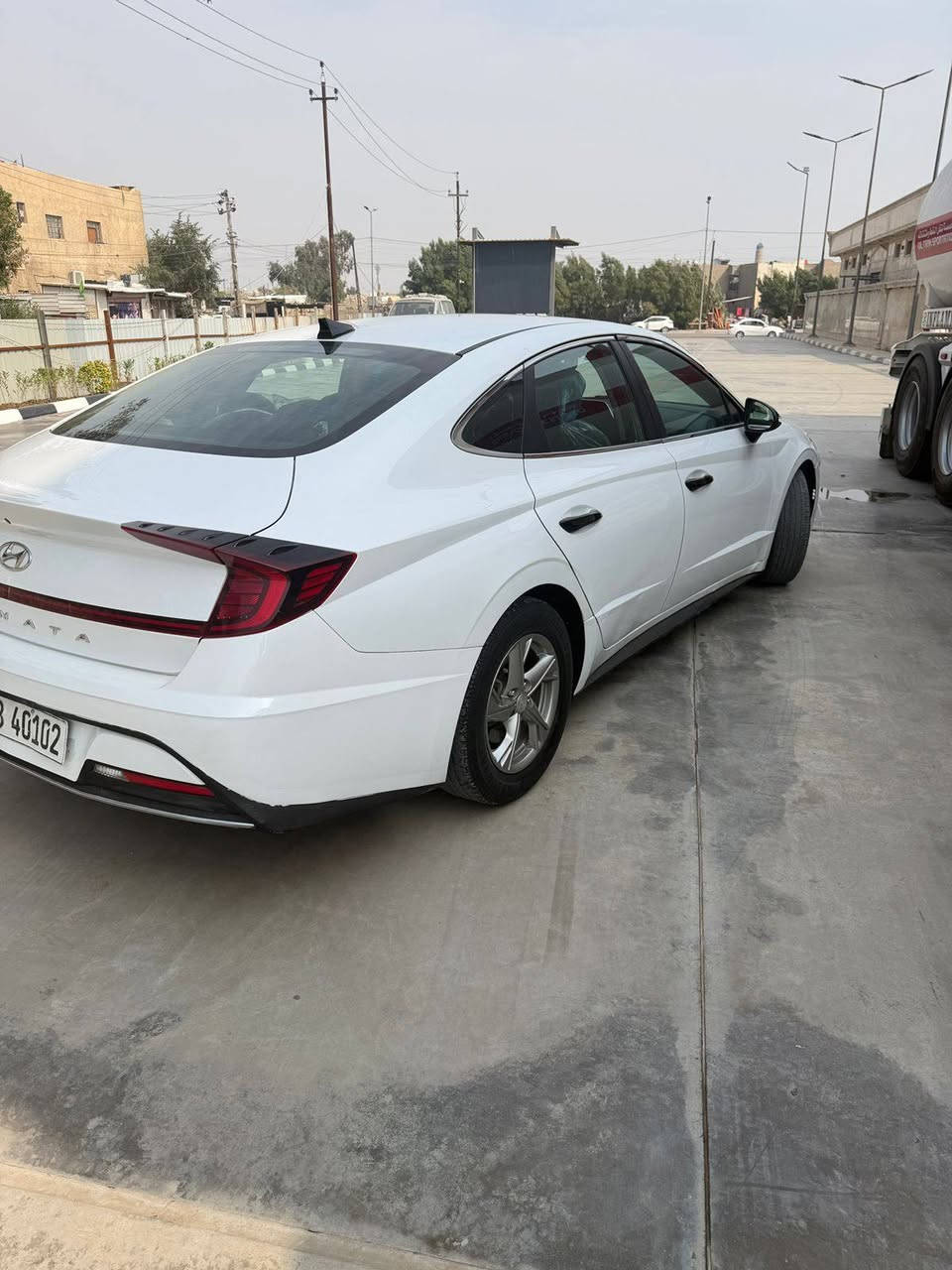 السلام عليكم
هونداي سوناتا 2021 

حادثها باب خلفي اصلي نفس الون وشويه صبغ بل هلاهل الخلفي 
بجم كبس بدون ايرباك السياره

مواصفات نص

شاشه 
رادار امامي 
رادار خلفي 
كير دكم
طفاء ذاتي
مانع صتدام
هند أبريك بصمه

كأمره 

تحكم ستيرن 

محرك 2500 تنفس طبيعي 

سياره جاهزه بدون نقص 

مكانها بغداد تقاطع درويش 

رقم سليمانيه بسم عربي  ساكن. بغداد     وكاله تحويل حاضر 
السعر 155.  ***********
