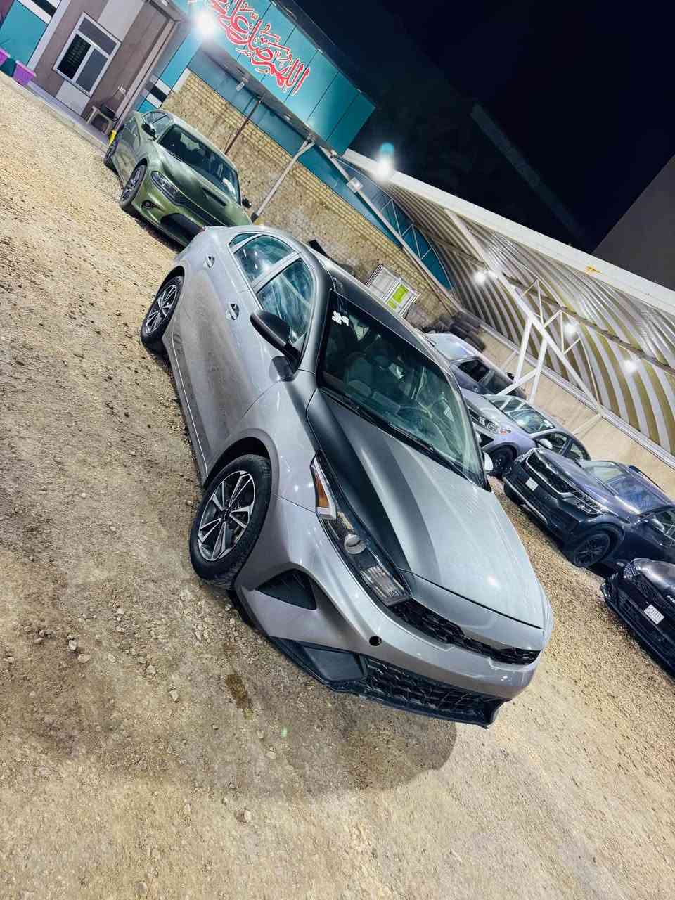 السلام عليكم 
كيا فورتي موديل 2023 حره بدون رقم تترقم اي محافظه حادثها تبديل بنيد فقط مواصفات نص فول سياره جاهزه من اي نقص مكانها السماوه الكورنيش معرض ابن عبد السعر 142 وبيها مجال بسيط للاستفسار *********** *********** السماوا, المثنى
