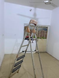 الحكيميه • غرفتين • درج معزول
