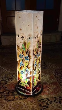 تيبلام ارتفاع متر رسم على الزجاج من اعمال مركزنا مركز الفنون التشكيلية...