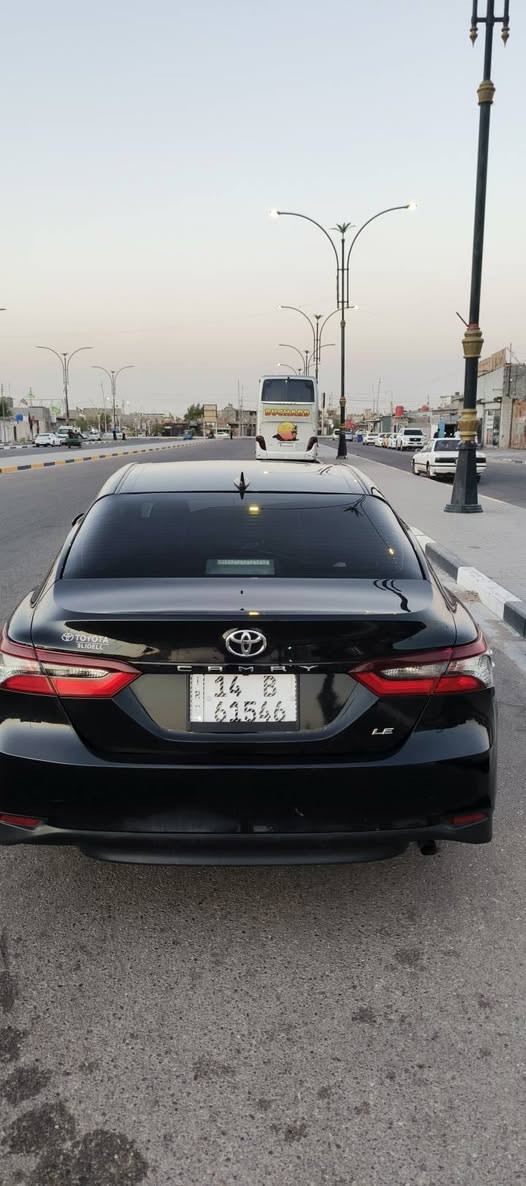 سلام عليكم كامري وارد امريكي بسمي صارلي شهر من LE  رادارصايق ذاتي مسار رقمته ماشيه ٨٠الف سياره جديده بيه شبر بل قماره داخل أمريكا وعندي دحكه خفيفه يم لايت سعر قفل ١٦٥$بصره ***********
