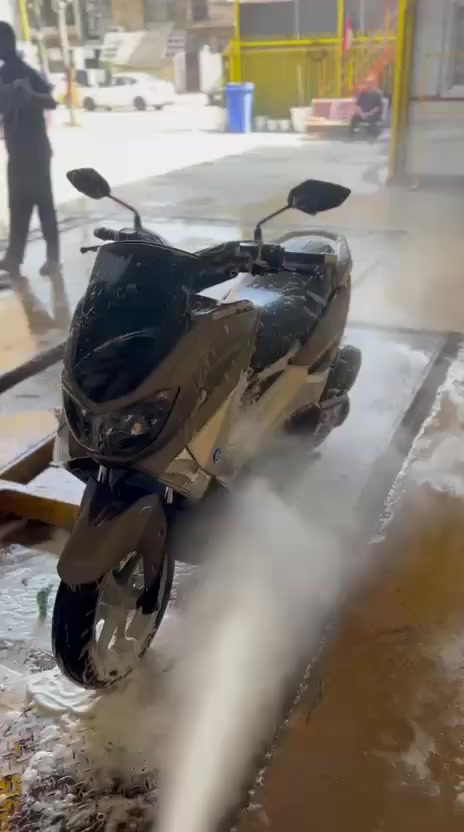 سلام عليكم دراجه ان ماكس للبيع دراجه كامله مابيها أي نقص مكينه مكفوله كفاله عامه السعر 12وبيها مجال مكاني بغداد الدوره *********** واتساب ورصيد موجود
