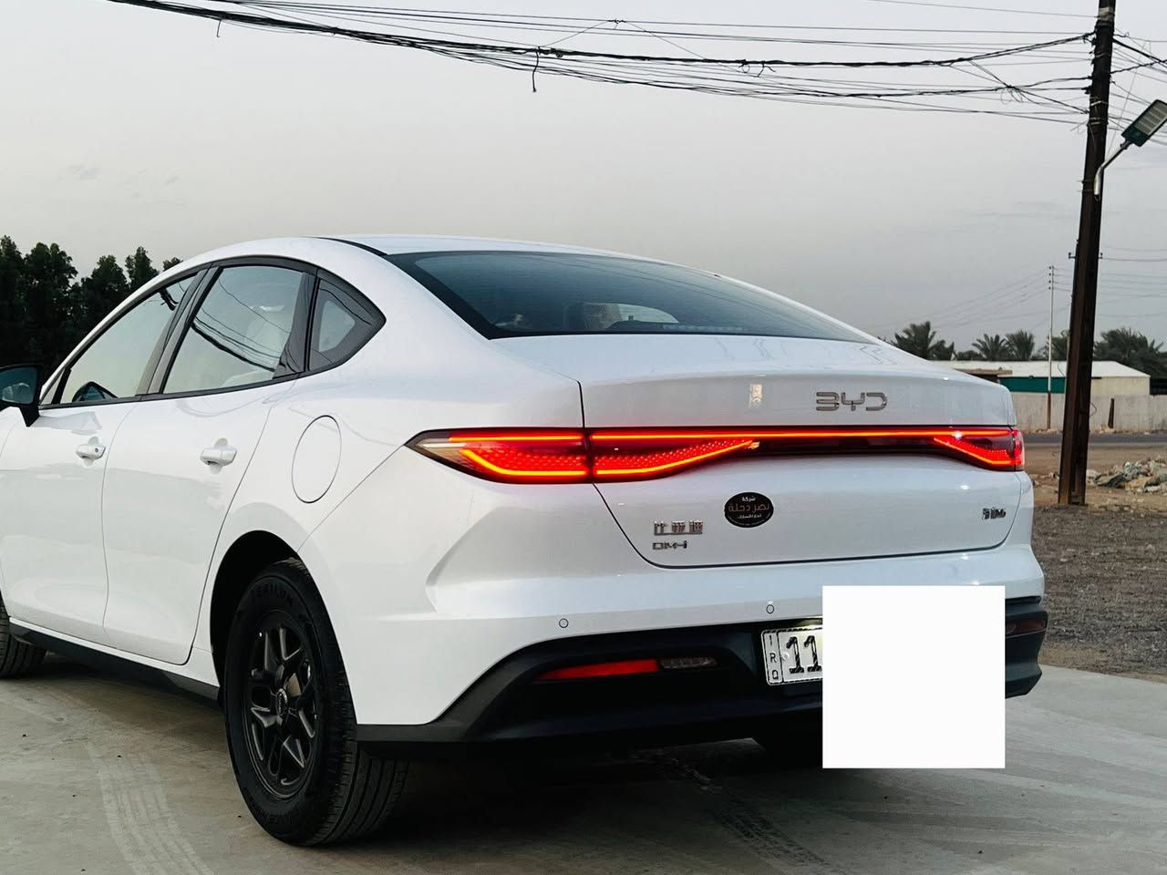 بلكن هايبرد  ثلاث انظمه هايبرد + بانزين  شحن ذاتي + شحن خارجي تشميك 2100 كيلو سعه خزان الوقود 65 لتر
عداد  كليومتر /زيرو  
💥محرك يعمل لشحن البطاريه فقط  1500 هجين ثلاث انظمه شحن ذاتي + هايبرد + شحن خارجي 

💥داخل جلد ابيض لونين  بطاين بوب جلد ابيض واسود 

💥دركة دي جلد وحياكه 

💥بكلايت لد خليه دخاني لون 

💥بصمه +كارت 

💥هاندر بريك بصمه اوتو هولد 

💥كيجات شاشه 

💥شاشه كبيره تبريد شاشه 

💥لايت ليد لايت اوتو  + لد صباحي 

💥اشاير مري

💥تبريد قطعتين 

💥ويل كب اسود بلادي حجم 16 

💥ايرباك عدد 10
***********
مكاني بغداد جسر ديالى الجديد
