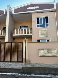 الملايين الأولى موصل • ١٤٢م • بستان ملك صرف