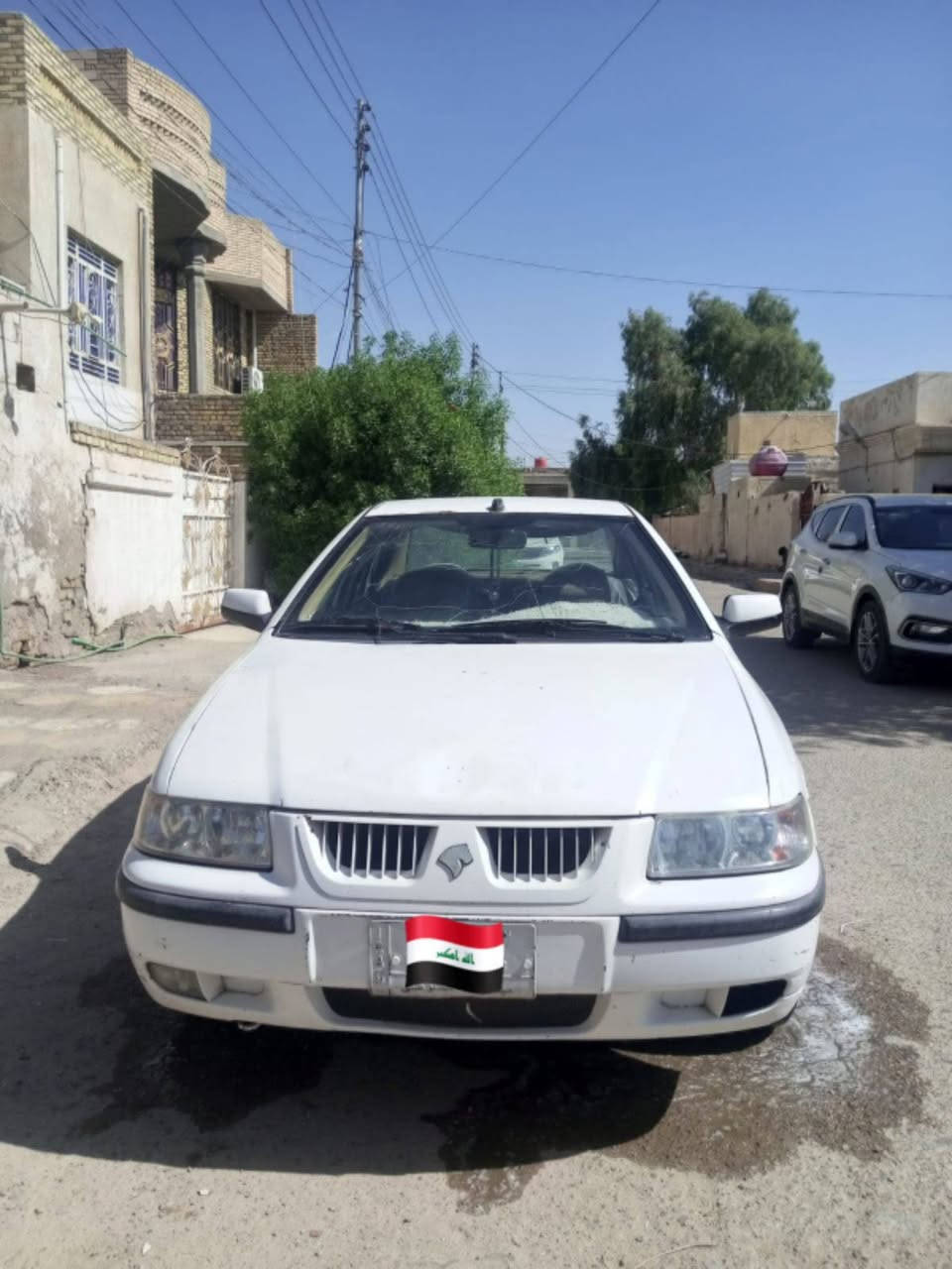 السلام عليكم
سيارة سمند سيارة حلوه 
رقم ميسان تحويل مباشر مكينه وكير خير من الله 
سيارة عوزها ترتيبات بصيطه جدن تايرات نضيفات
كهربايات كلها شغاله حته سنتر لوك 

مكان السيارة ميسان الميمونه ***********
