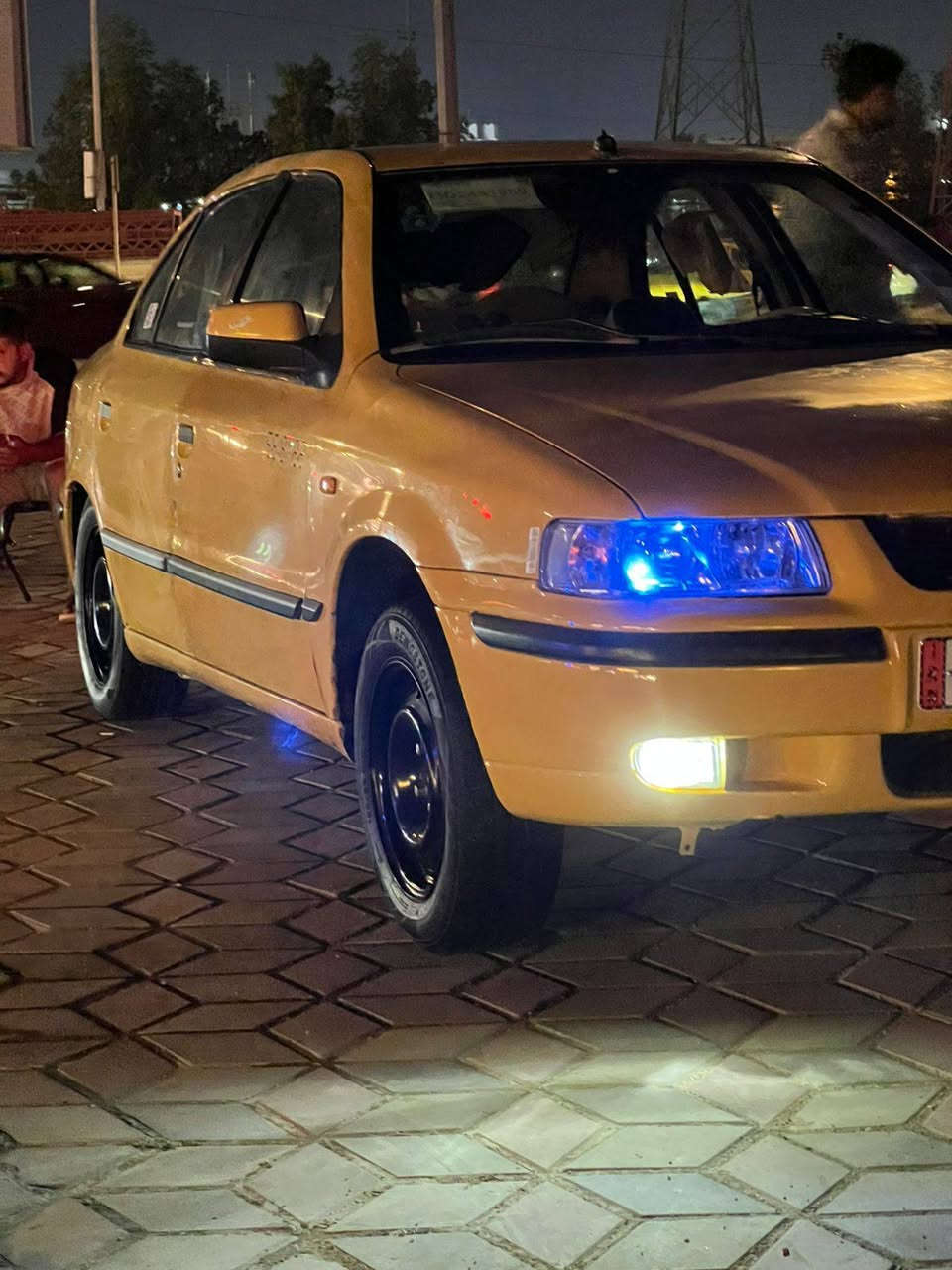 سلام عليكم ورحمه سمند 11رقم بغداد بسمي نضيف جدا جديدةبرغي نقص مابيهة حدادية جديد مشط جديد دبلات جدد بدون تبدليل بيهة بارد بل بنيد او بارد بل باب الورة وباقي مكفول اخياسات مامكصوصة تبريد عوزة راديتر بس اخياس بل بنيد مابيهة او قواعد الدبل هم مابيهة خياس 
السعر 38 المو شراي لا يكسر بل سعر وعلي شرط انضف مل صورة ***********
077-679-59457
