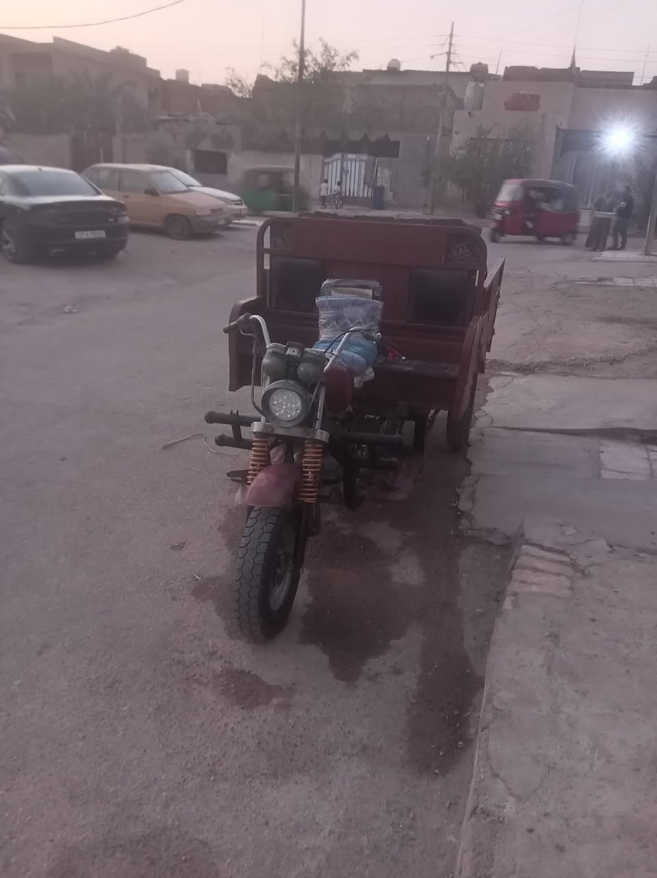 سلطان للبيع بدون وراق
مكانها العماره سعرها٧٠٠
جاهزه مال سغل
***********
