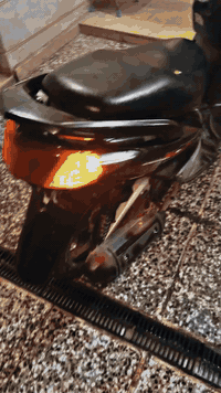 دراجه سكنس رمبه صارلها ٢٠ يوم تقريبا من نزلت من الرمبه دراجه برغي ممفتوح بيها دراجه معدل وشلعه تشك الكاع رمبه ويمكم الحساب اعيد واكول دراجه بعدها زيرو تجي تجيب وياك ابو دراجات وتفحص (العنوان الشعب جامع الشروفي )السعر ٨٥٠قفل

***********
