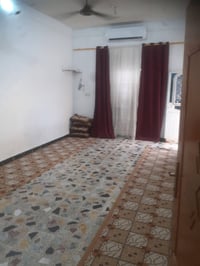 حي السجاد مصفر • طابو صرف • ٢٠٠م