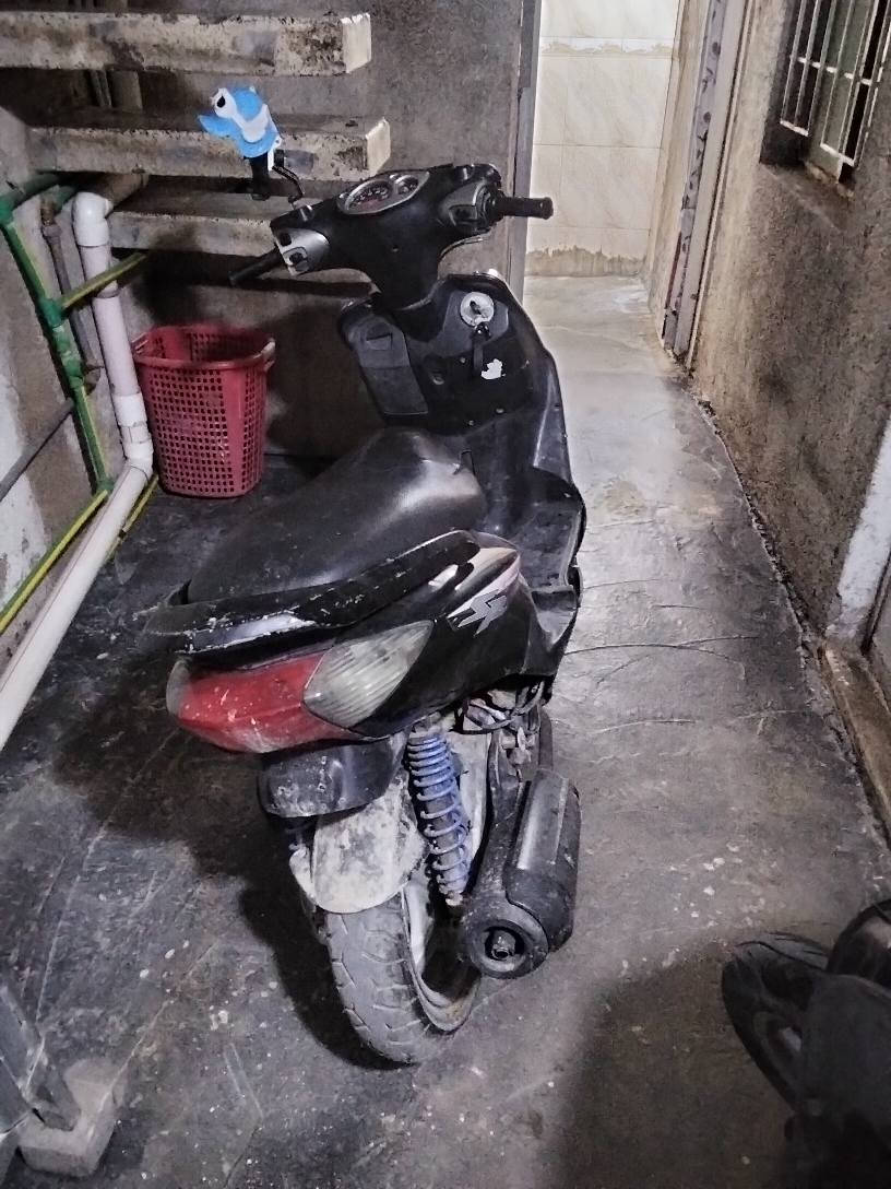 ‎دراجه سكنس نثيه نقصها شغلات بسيطه سلف كفر للكدام بس شراء يراسلني اني خادم بها مجال حك لجيه‎ بغداد, العراق


**إذا كنت صاحب هذا الإعلان وتريد حذفه لأي سبب، رجاءا أرسل رسالة إلى الدعم الفني**