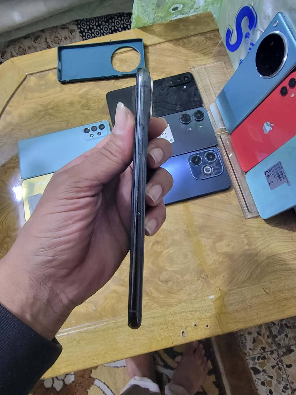 11 برو ماكس مكفول اخو الجديد
نظافه ٩٩ جهاز شخط مابي ذاكرة 
٢٥٦ بطاريه ٩٢ سعر ٣٥٠ قفل قفل قفل 🔐 🔐 🔐 سيم كارت واحد 
مكان بغداد الأمين الثانيه 
***********
