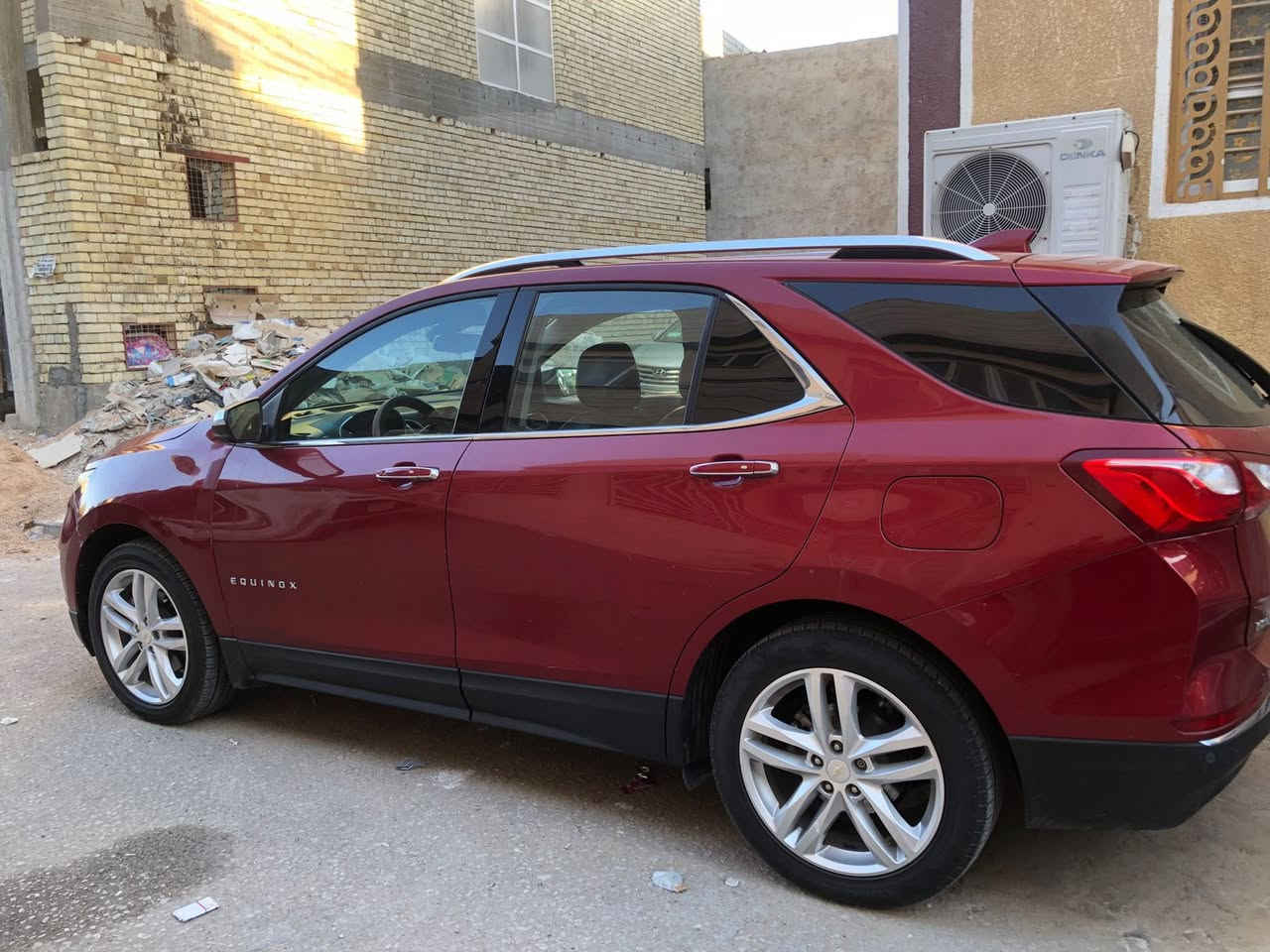 سلام عليكم …شوفرليت اكوينكس موديل 2019..

فئه برايمر ✔️موصفات سياره ..

محرك 2000 تيربو  AWD فورويل كير 9 نمر رادار امامي مثبت سرعه محدد مسار بريك ذاتي 

تحذير على جامه الاماميه رجاج الكشن بلتحذير 

تدفئه ستيرن كامرات 360 درجه رادار جانبي ..

نقطه عمياء تعتيم مرايه سياق ولمرايه الوسطيه

ذاكره ميمري للمرايت داخل سياره ..

كشنات جلد كشن  سايق خزن ميموري 

تدفئه تبريد اماميات خلفي تدفئه 

قطعتين تبريد تحكم تبريد بيانو 

جنطه خلفيه كهرباء شفط 

حساسات خلفيه  تشغيل عن بعد ..

مكان سياره كربلاء 
السعر 135 وبيها مجال  

الاستفسار 
***********
***********
